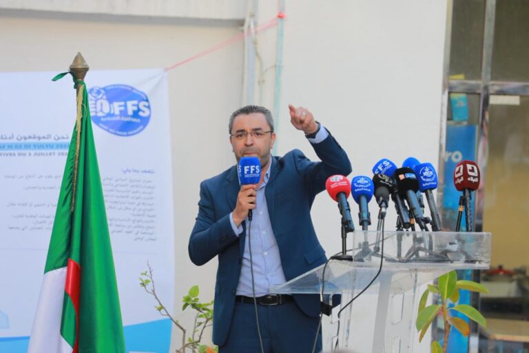 Le FFS participe à l&rsquo;échéance électorale avec un programme ambitieux proposant des alternatives