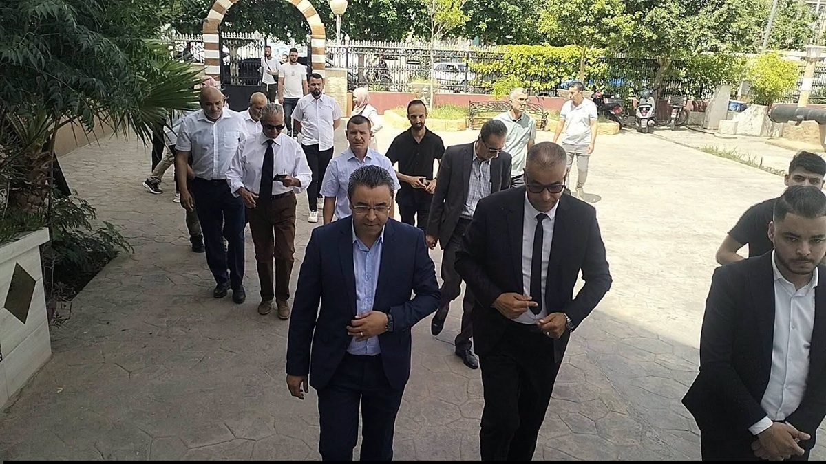 صور استقبال وفد الأفافاس بقيادة يوسف أوشيش في ولاية الشلف